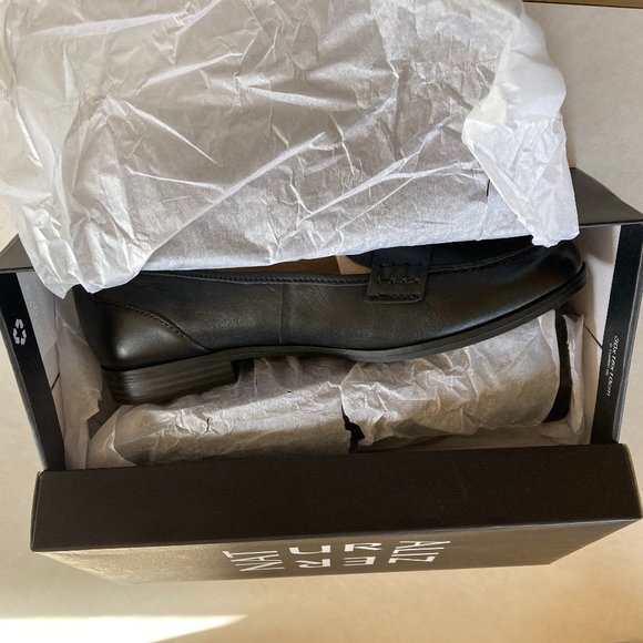 Naturalizer Woman's Black Leather Loafers - 9M - New Without Tags - Picture 8 of 8